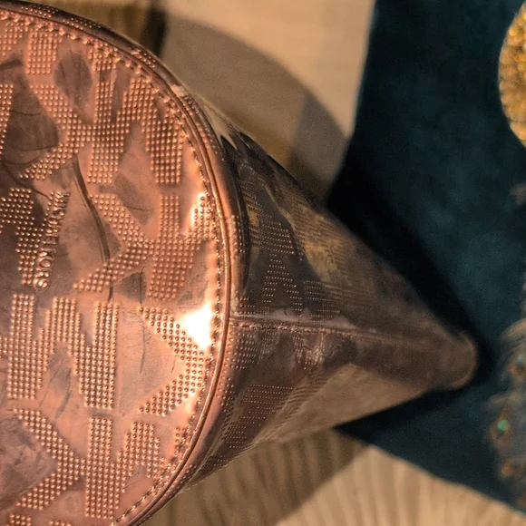 Michael Kors Shimmering Bronze Tote - Picture 5 of 14